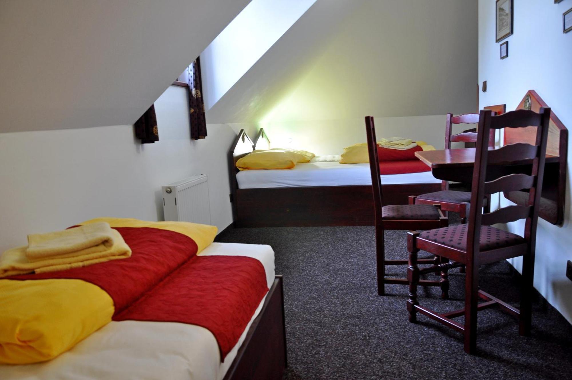 Hotel Cisar Ferdinand Локет Стая снимка