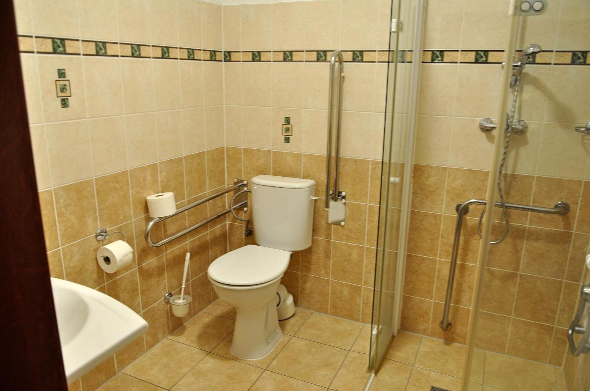Hotel Cisar Ferdinand Локет Стая снимка