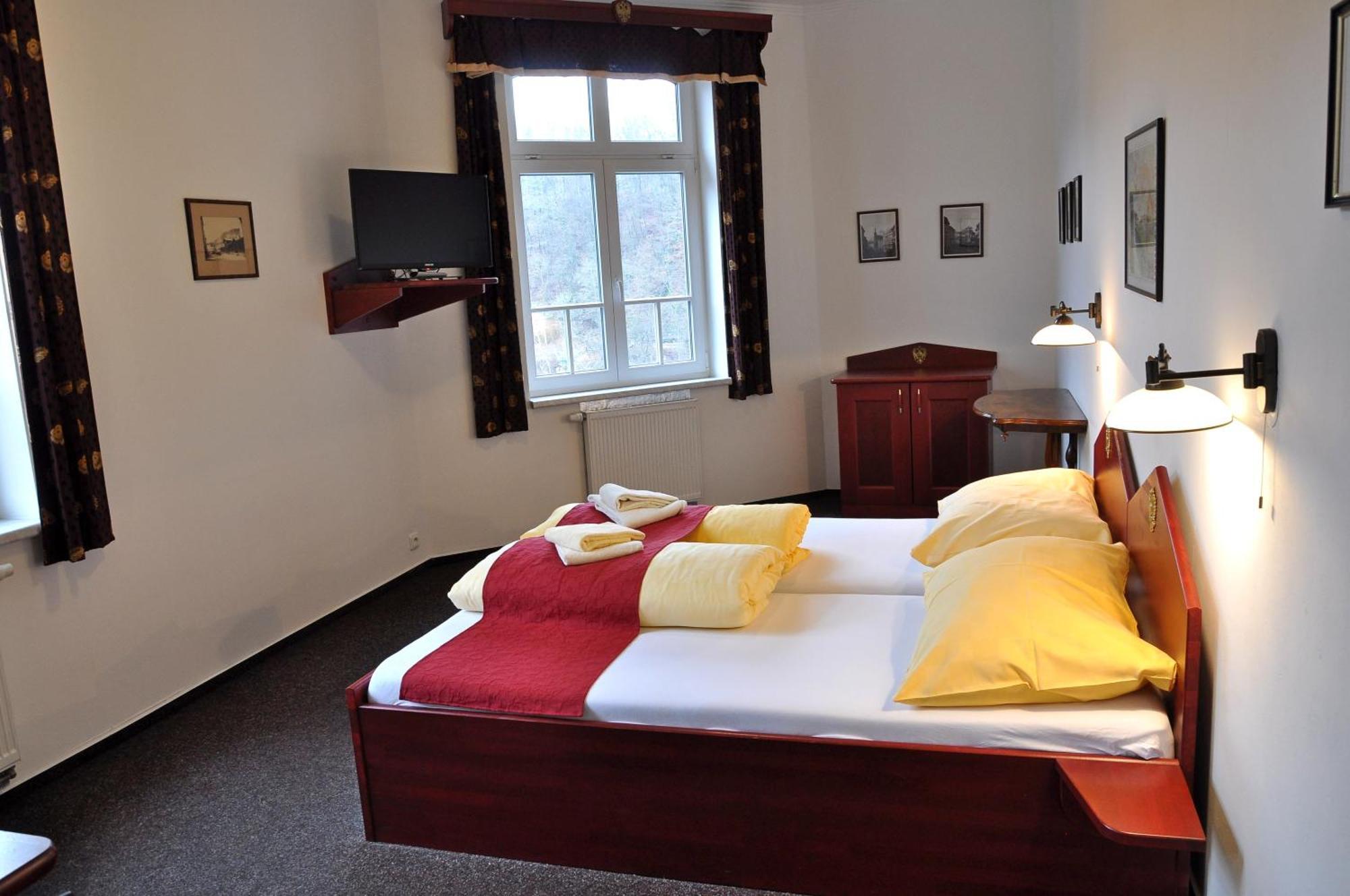 Hotel Cisar Ferdinand Локет Стая снимка
