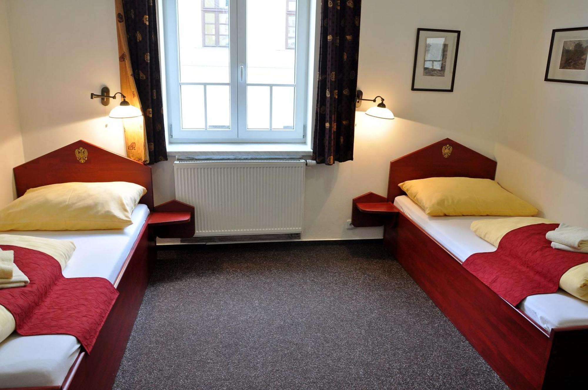 Hotel Cisar Ferdinand Локет Стая снимка